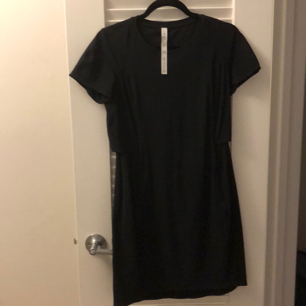 Lululemon Nylon Lycra black dress size 6.